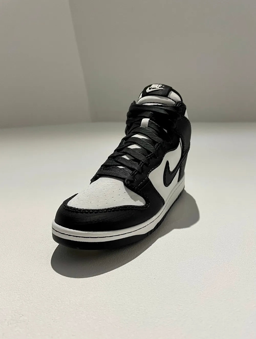 NIKE DUNK HIGH
