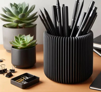 Modern Design Ribbed Pencil/Pen Holder