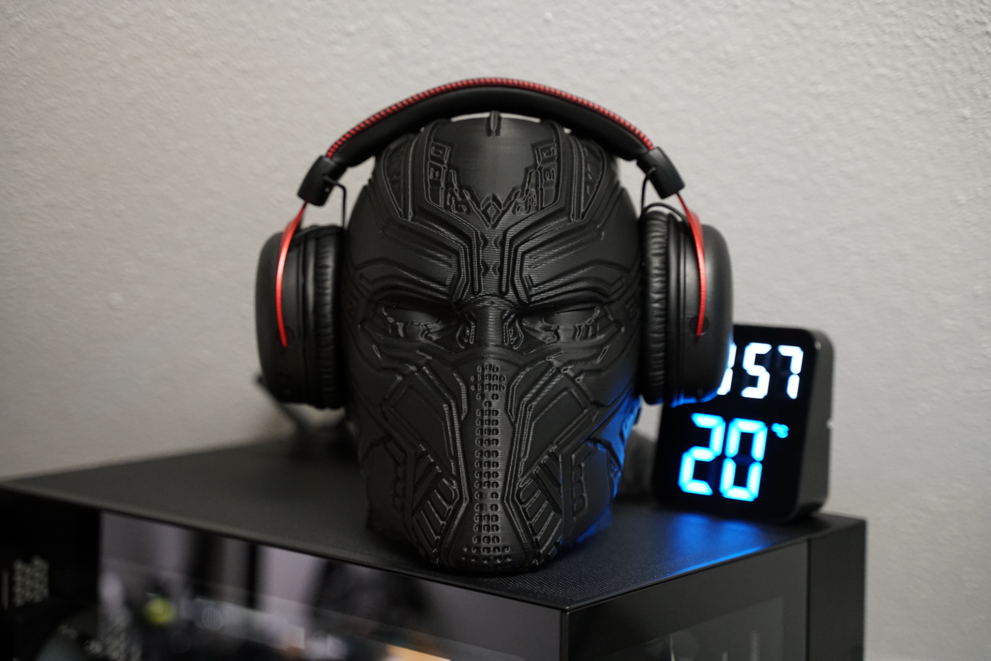 Black Panther Headset stand
